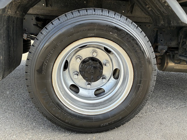 いすゞ エルフ 小型 バン 2PG-NPS88AN(101144) 27枚目