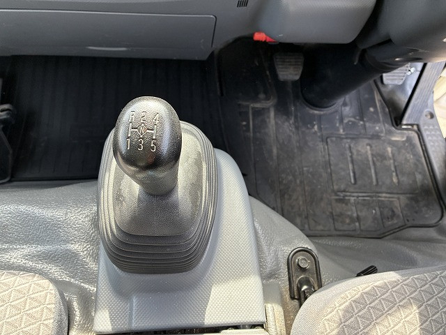 いすゞ エルフ 小型 バン 2PG-NPS88AN(101144) 41枚目