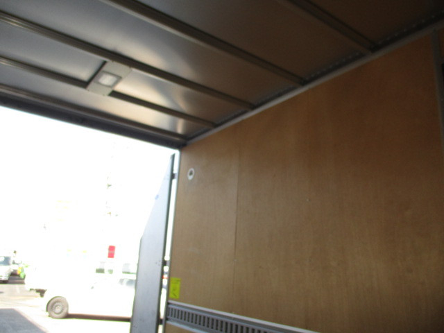 日野 デュトロ 小型 バン 2RG-XZU605M(101147) 6枚目