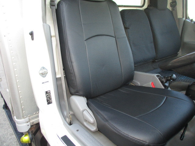 日野 デュトロ 小型 バン 2RG-XZU605M(101147) 17枚目