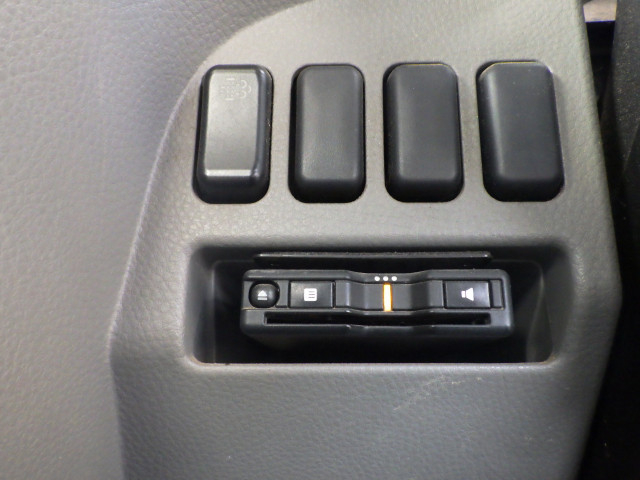 三菱ふそう キャンター 小型 平ボディ 2PG-FEAV0(101149) 11枚目