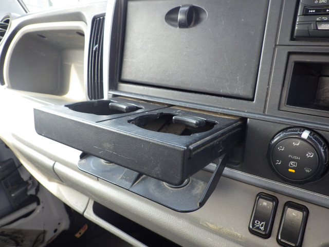 三菱ふそう キャンター 小型 平ボディ 2PG-FEAV0(101149) 13枚目