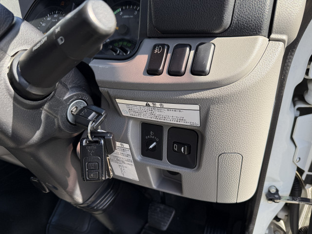 三菱ふそう キャンター 小型 平ボディ TPG-FBA20(101256) 34枚目