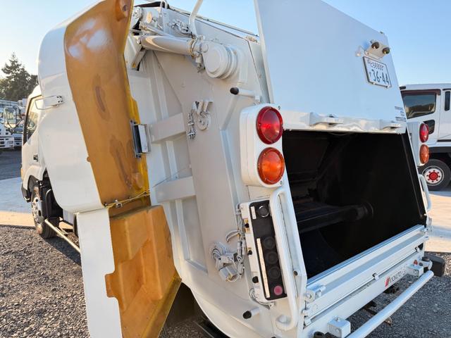 トヨタ ダイナ 小型 塵芥車（プレス式） *********(101263) 62枚目
