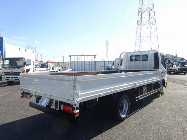 トヨタ ダイナ 小型 平ボディ 2KG-XZU722(101271) 2枚目