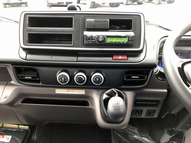 三菱ふそう キャンター 小型 平ボディ（クレーン付） 2PG-FEB90(101270) 41枚目