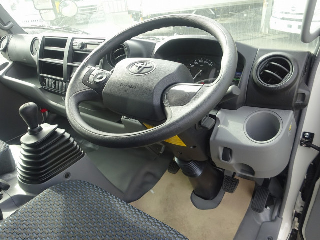 トヨタ ダイナ 小型 平ボディ 2KG-XZU722(101271) 37枚目