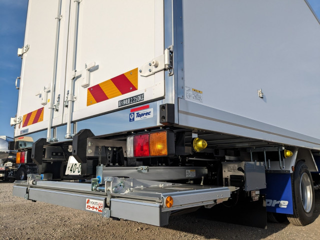 三菱ふそう ファイター 中型 冷蔵冷凍バン 2KG-FK65F(101275) 6枚目