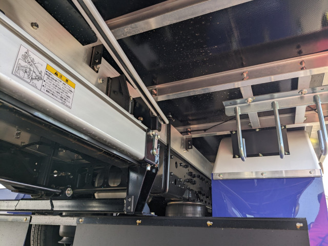 三菱ふそう ファイター 中型 冷蔵冷凍バン 2KG-FK65F(101275) 33枚目