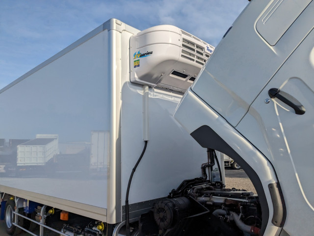 三菱ふそう ファイター 中型 冷蔵冷凍バン 2KG-FK65F(101275) 46枚目