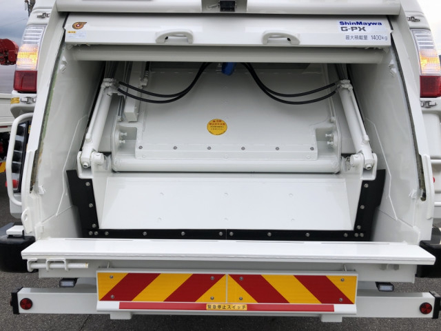 日野 レンジャー 中型 塵芥車（プレス式） 2KG-FC2ABA(101278) 12枚目