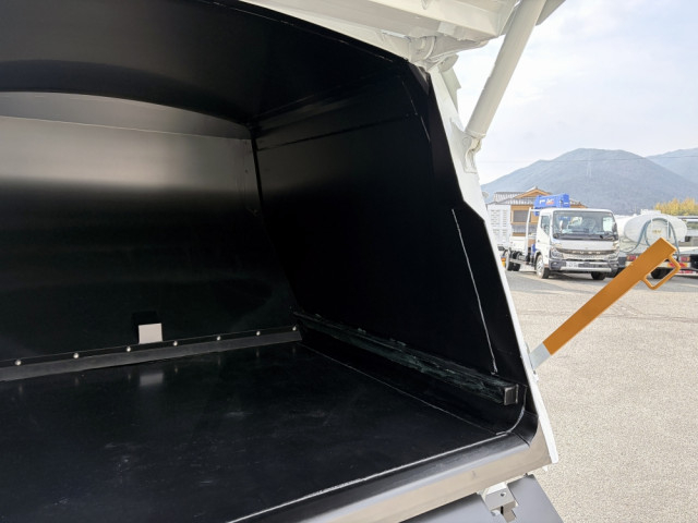 三菱ふそう キャンター 小型 塵芥車（プレス式） 2RG-FEAV0(101292) 16枚目