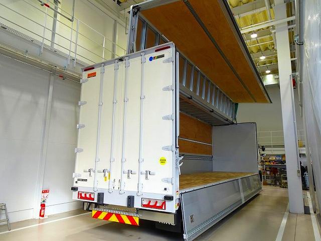 日野 プロフィア 大型 ウィング 2KG-FW1AHC(101293) 31枚目