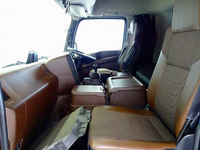 いすゞ ギガ 大型 ウィング 2PG-CYJ77D(101295) 6枚目