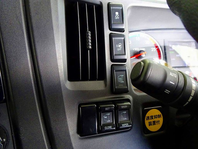 いすゞ ギガ 大型 ウィング 2PG-CYJ77D(101295) 14枚目