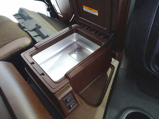 いすゞ ギガ 大型 ウィング 2PG-CYJ77D(101295) 17枚目