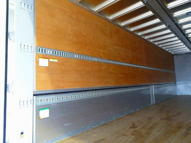 いすゞ ギガ 大型 ウィング 2PG-CYJ77D(101295) 26枚目