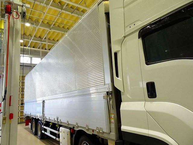 いすゞ ギガ 大型 ウィング 2PG-CYJ77D(101295) 28枚目