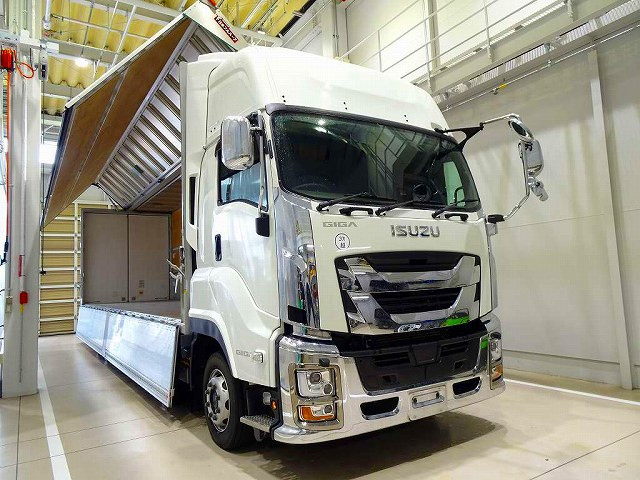 いすゞ ギガ 大型 ウィング 2PG-CYJ77D(101295) 30枚目