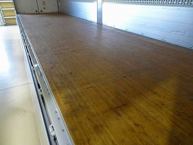 いすゞ ギガ 大型 ウィング 2PG-CYJ77D(101295) 34枚目