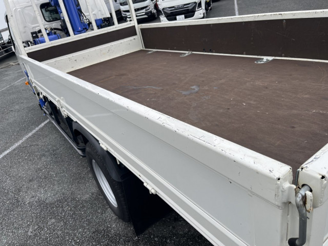 日野 デュトロ 小型 平ボディ（クレーン付） 2KG-XZU650M(101297) 8枚目