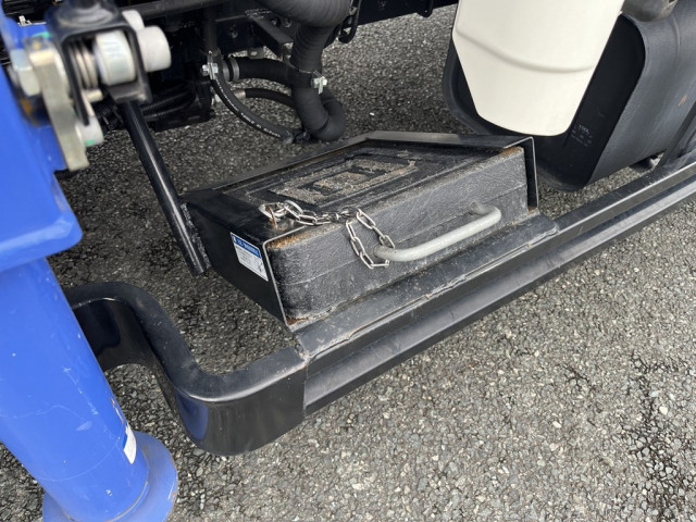 日野 デュトロ 小型 平ボディ（クレーン付） 2KG-XZU650M(101297) 12枚目