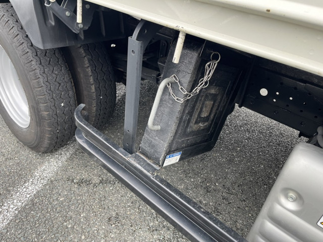 日野 デュトロ 小型 平ボディ（クレーン付） 2KG-XZU650M(101297) 13枚目