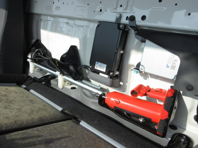 日野 デュトロ 小型 高所作業車 2KG-XZU600E(101298) 16枚目