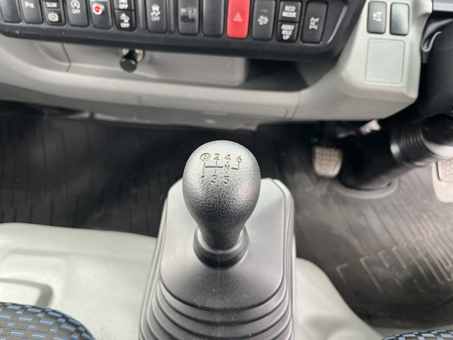 日野 デュトロ 小型 平ボディ（クレーン付） 2KG-XZU650M(101297) 19枚目