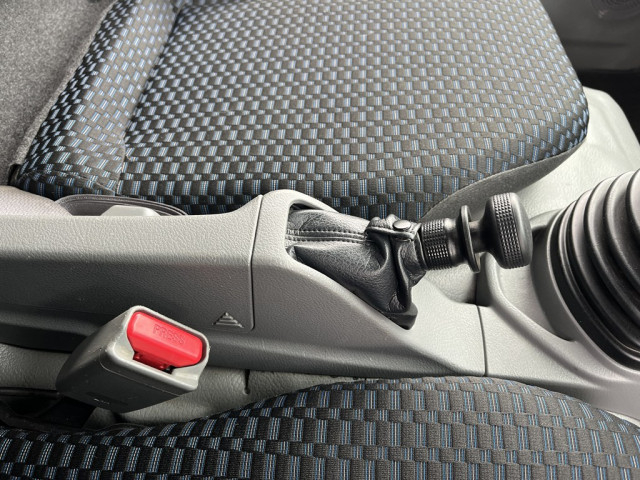 日野 デュトロ 小型 平ボディ（クレーン付） 2KG-XZU650M(101297) 20枚目