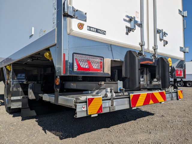 日野 レンジャー 増トン 冷蔵冷凍バン 2KG-GD2ABG(101299) 8枚目