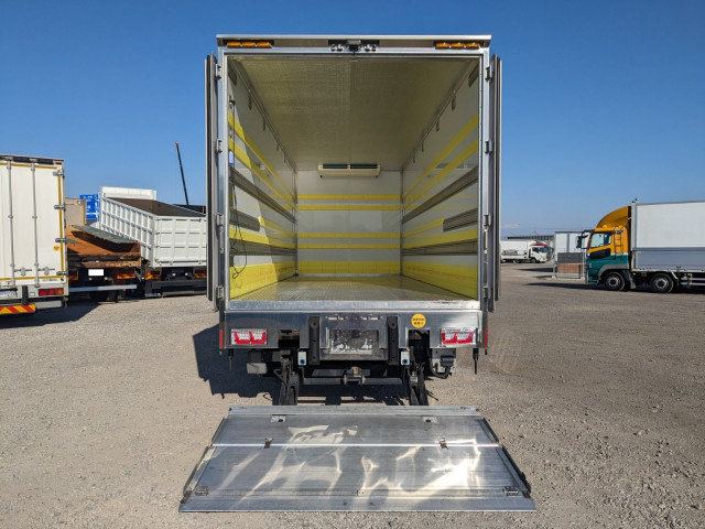 日野 レンジャー 増トン 冷蔵冷凍バン 2KG-GD2ABG(101299) 9枚目