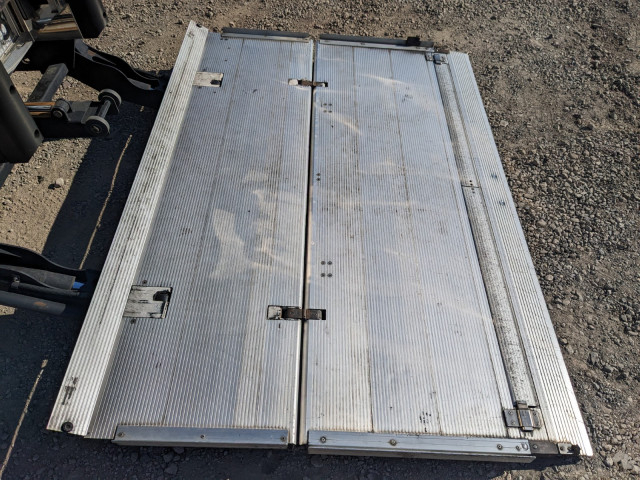 日野 レンジャー 増トン 冷蔵冷凍バン 2KG-GD2ABG(101299) 10枚目