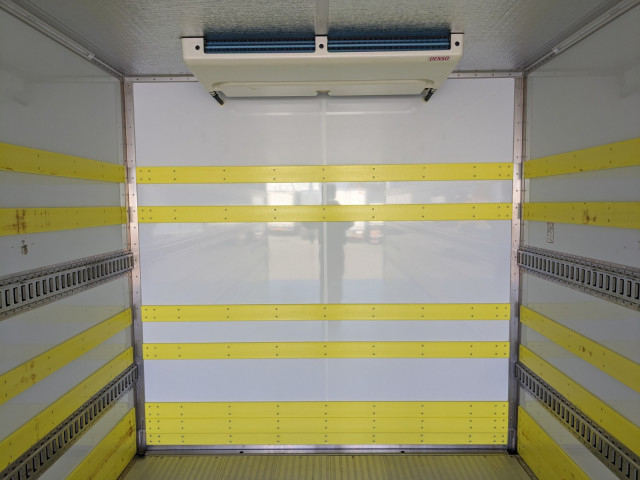 日野 レンジャー 増トン 冷蔵冷凍バン 2KG-GD2ABG(101299) 18枚目