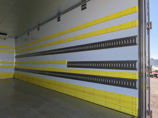 日野 レンジャー 増トン 冷蔵冷凍バン 2KG-GD2ABG(101299) 20枚目