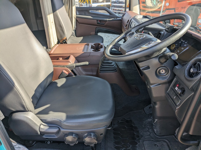 日野 レンジャー 増トン 冷蔵冷凍バン 2KG-GD2ABG(101299) 36枚目