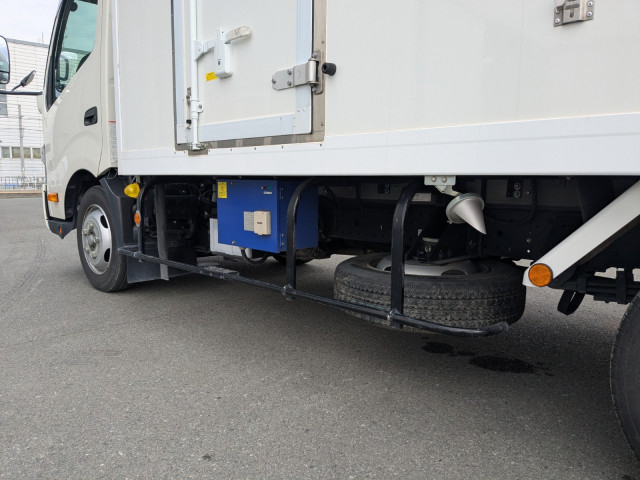 日野 デュトロ 小型 冷蔵冷凍バン 2KG-XZU710M(101301) 15枚目