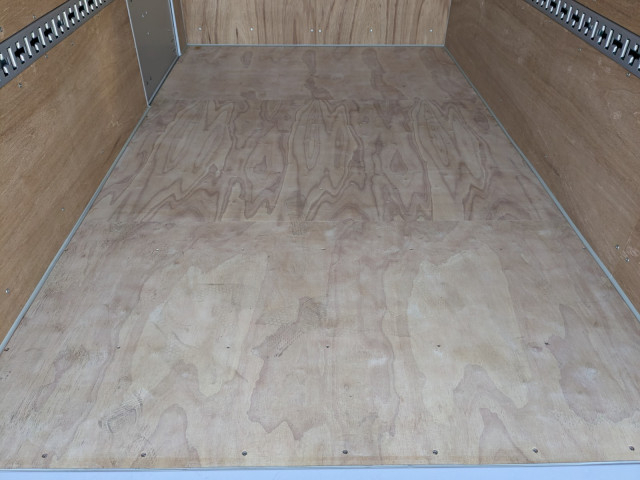 Mitsubishi Fuso canter Small Box body 2RG-FBA20(101302) 12枚目