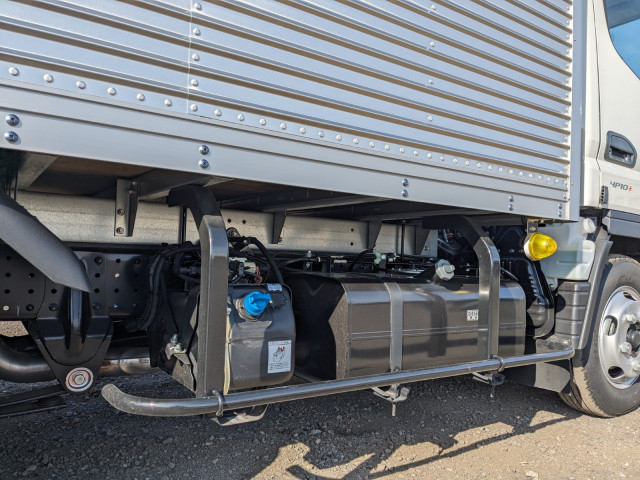 Mitsubishi Fuso canter Small Box body 2RG-FBA20(101302) 30枚目
