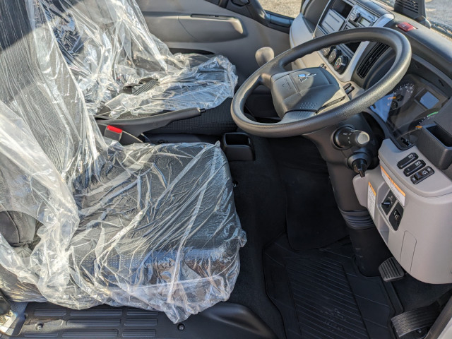 Mitsubishi Fuso canter Small Box body 2RG-FBA20(101302) 32枚目