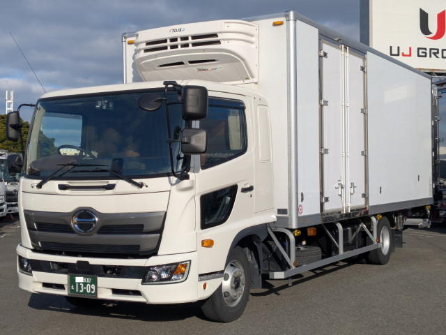 日野 レンジャー 中型 冷蔵冷凍バン 2KG-FD2ABG(101304) 1枚目