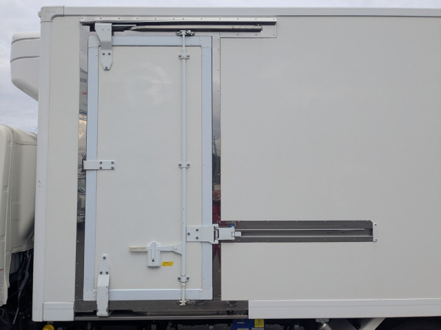 日野 デュトロ 小型 冷蔵冷凍バン 2RG-XZU710M(101307) 21枚目