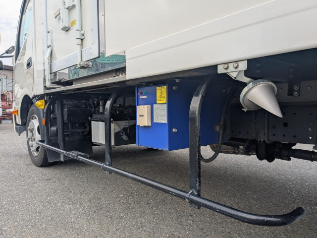 日野 デュトロ 小型 冷蔵冷凍バン 2RG-XZU710M(101307) 26枚目