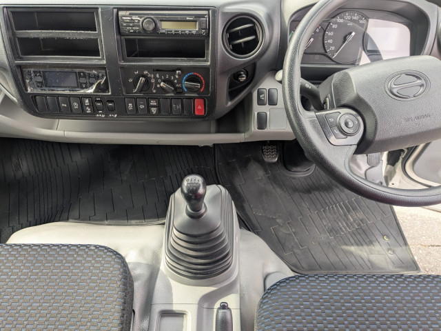 日野 デュトロ 小型 冷蔵冷凍バン 2RG-XZU710M(101307) 36枚目