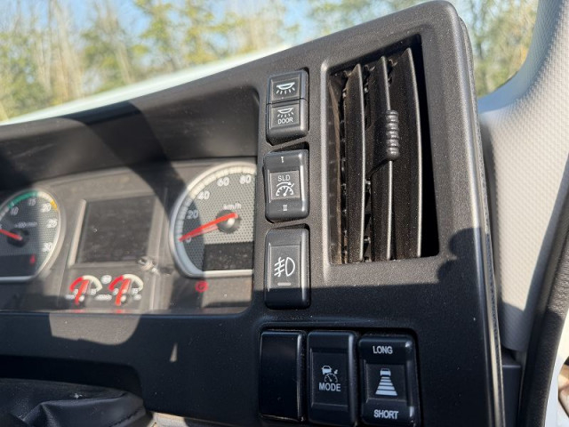 いすゞ ギガ 大型 トラクタ 2PG-EXY52CK(101317) 9枚目