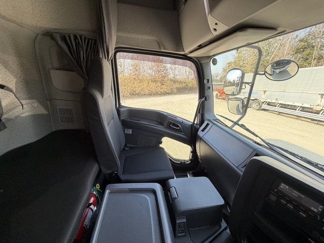 いすゞ ギガ 大型 トラクタ 2PG-EXY52CK(101317) 16枚目