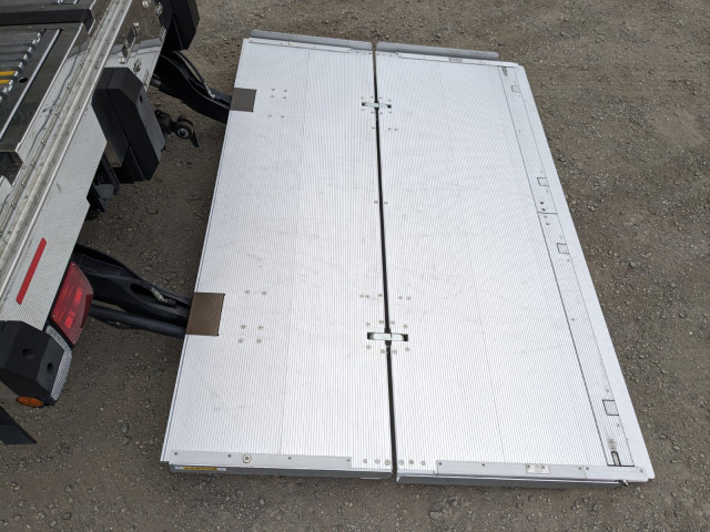 日野 レンジャー 中型 冷蔵冷凍バン 2KG-FC2ABG(101321) 10枚目