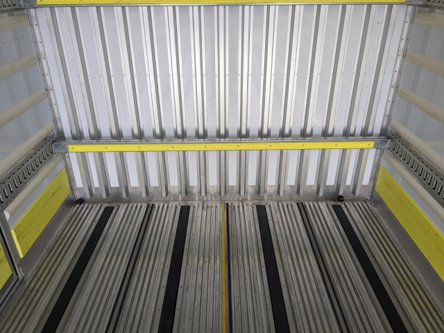 日野 レンジャー 中型 冷蔵冷凍バン 2KG-FC2ABG(101321) 16枚目