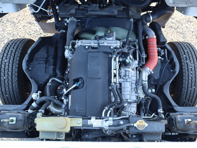 Mitsubishi Fuso canter Small Flat body 2TG-FBA00(101323) 18枚目