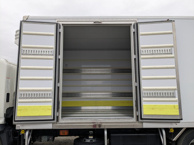 日野 レンジャー 中型 冷蔵冷凍バン 2KG-FC2ABG(101321) 30枚目